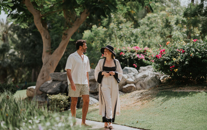 JA_PALM_TREE_COURT_TROPICAL_WALK_0122.JPG