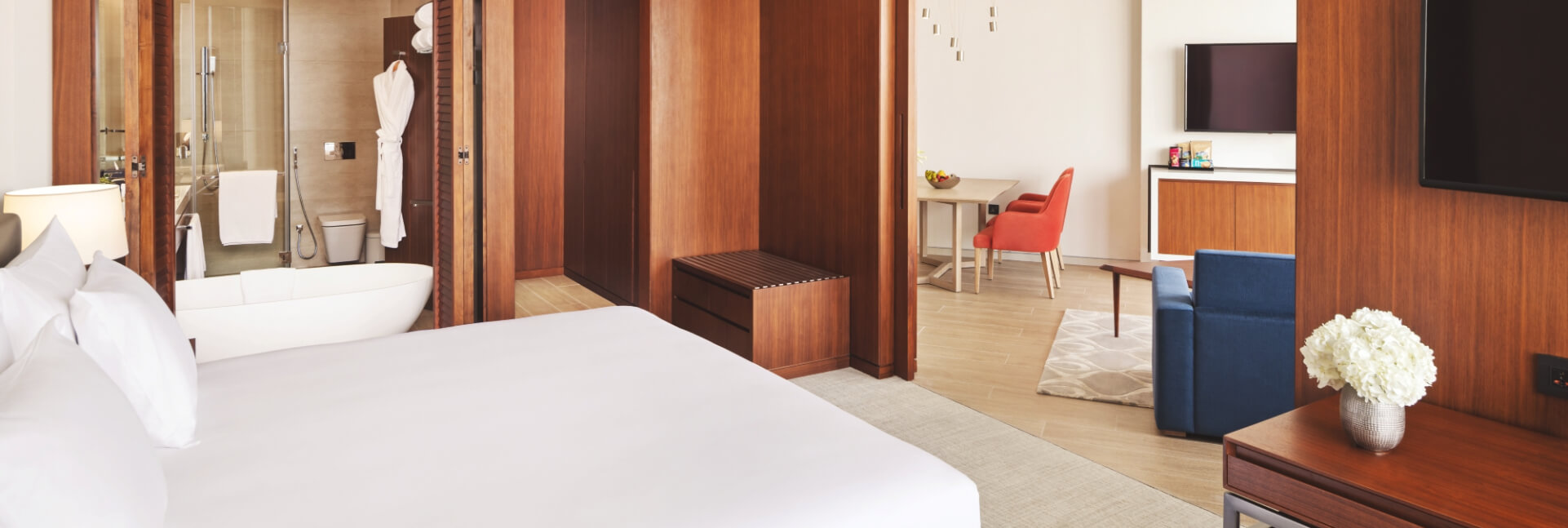 Junior Suite 1.jpg