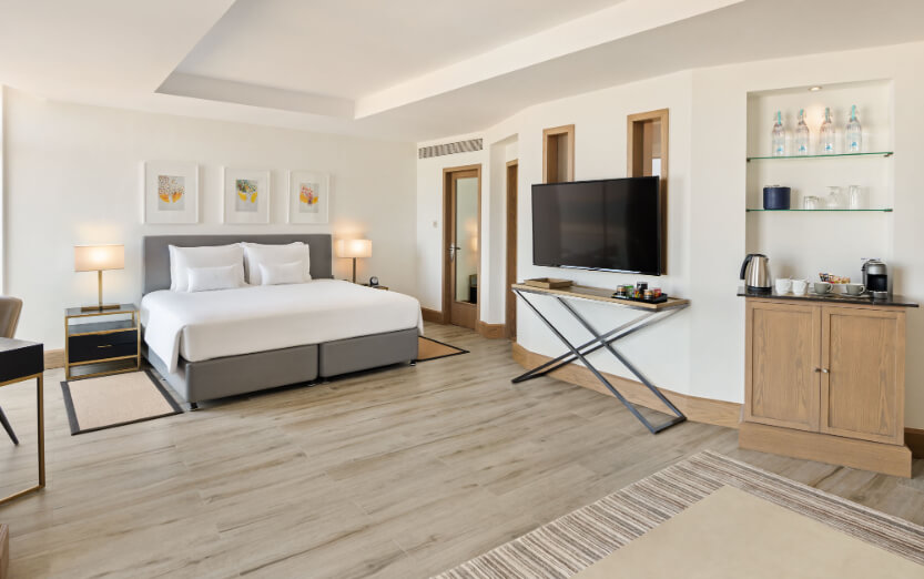 Junior Suite 2.jpg